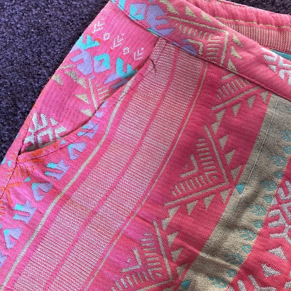 Dressy shorts.  Z&L brand. Size 4 - Picture 8 of 9